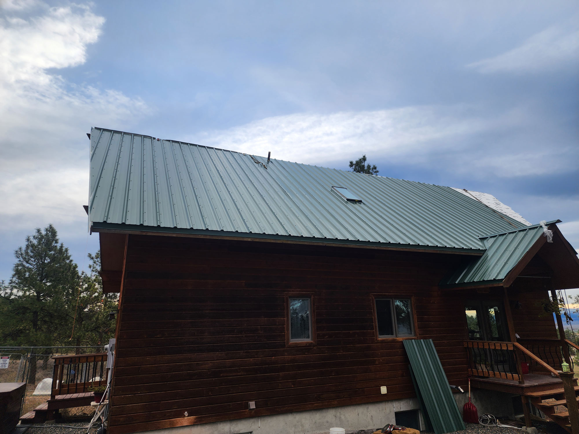 New Metal Roofing Service New Metal Roofing Service